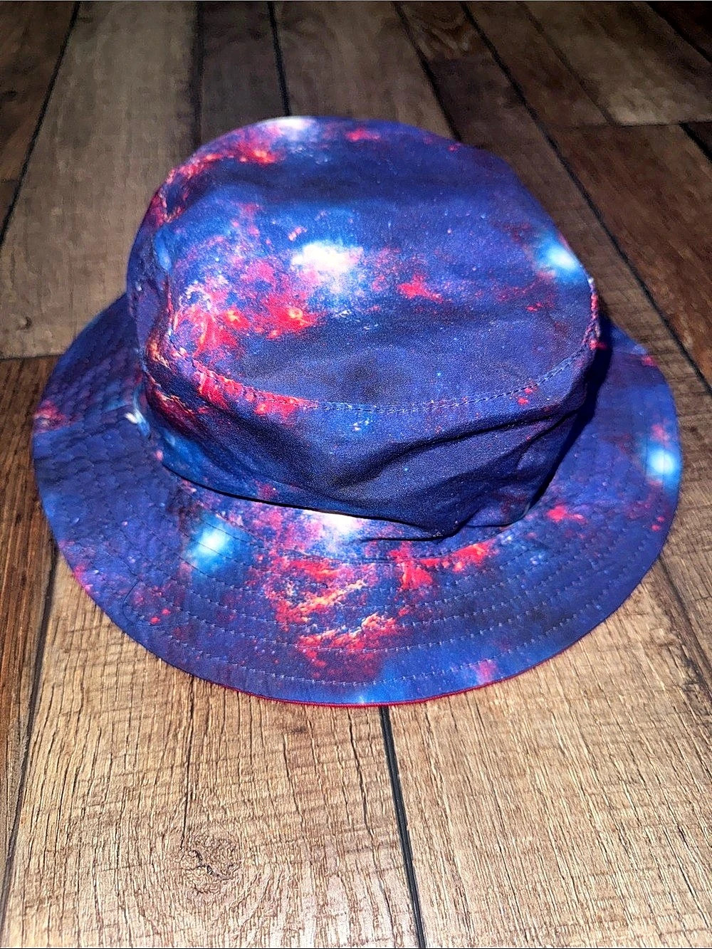 Outback Abstract Bucket Hat in Blue & Red